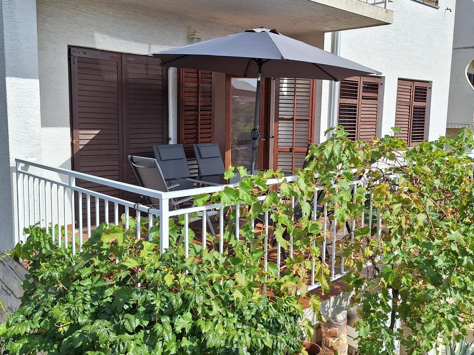 Adriatic Leisure Apartment Novi Vinodolski Exterior photo
